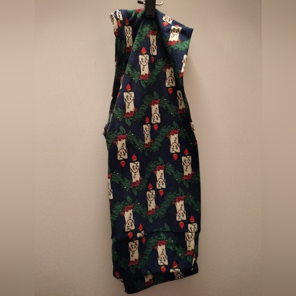 LuLaRoe One Size CHRISTMAS Happy Candlestick Leggings Hard to find